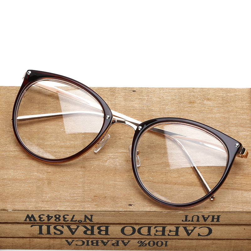 Vintage Round Gold Wire Frame Glasses for Women
