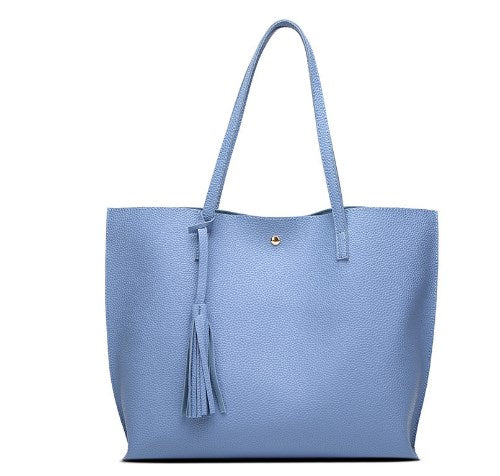 2020 Fashion Women's Shoulder Bag with Tassels