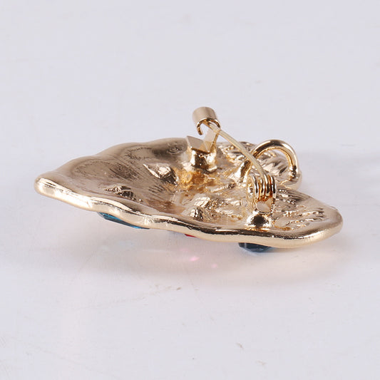 Fashion Vintage Heart Brooch with Rhinestone Pin