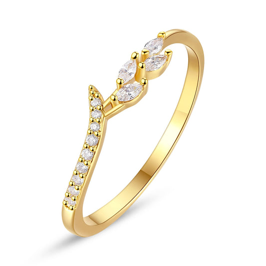 GLOQUAT 18K Gold Rings for Women Leaf Gold Plated Ring Vintage Cubic Zirconia Stackable Rings Wedding Band with Clear CZ Diamond Fake Engagement Ring Dainty Statement Eternity Rings Size 9