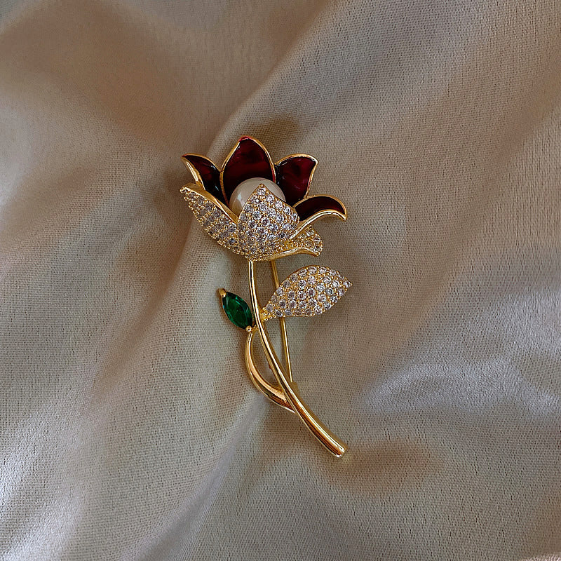 Pearl and Diamond Floral Brooch for Women’s Fashion