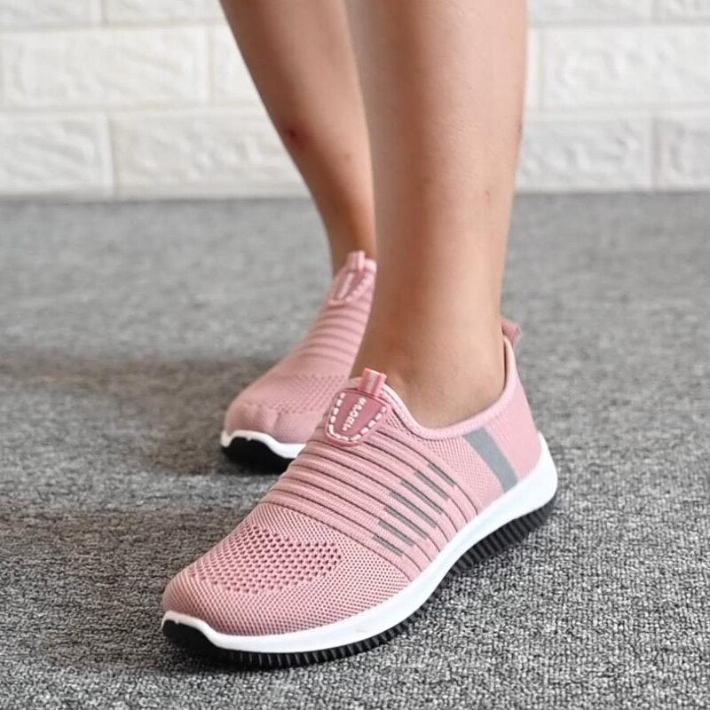 Women’s Summer Breathable Soft Sole Beijing Sneakers