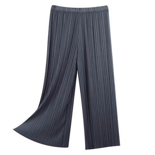 Women’s High-Waisted Pleated Wide-Leg Pants (Black)