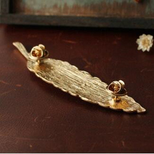 Men's Gold Metal Feather Brooch - Fashion Accessory
