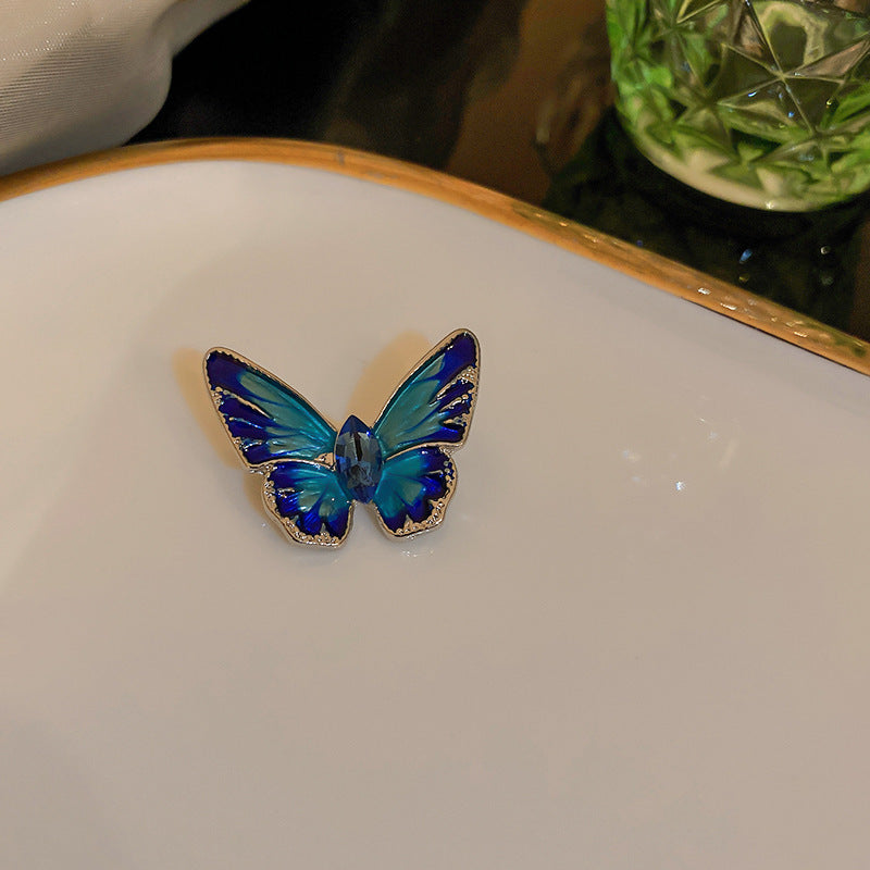 Pearl and Diamond Floral Brooch for Women’s Fashion