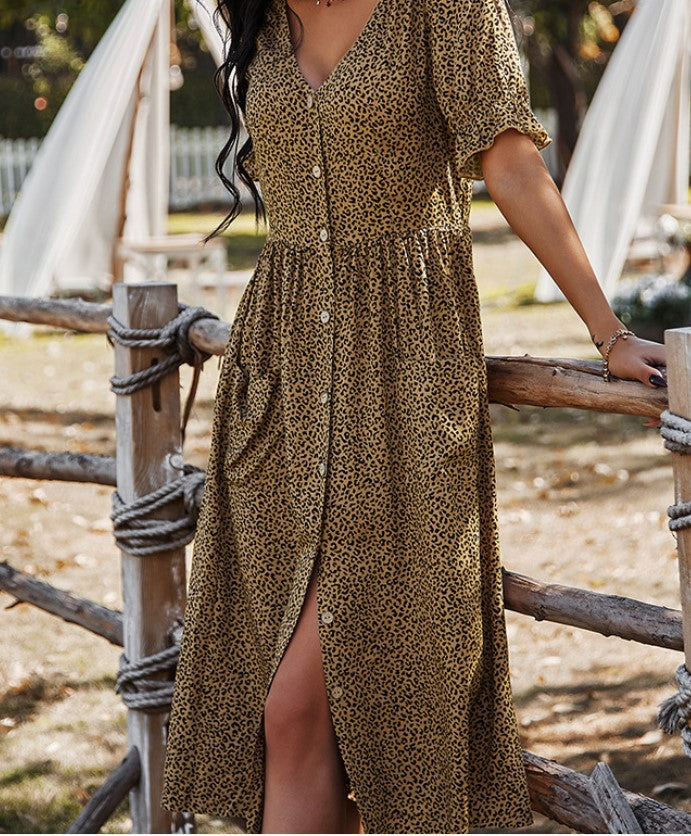 Fashionable V-Neck Dress for Casual Summer Style