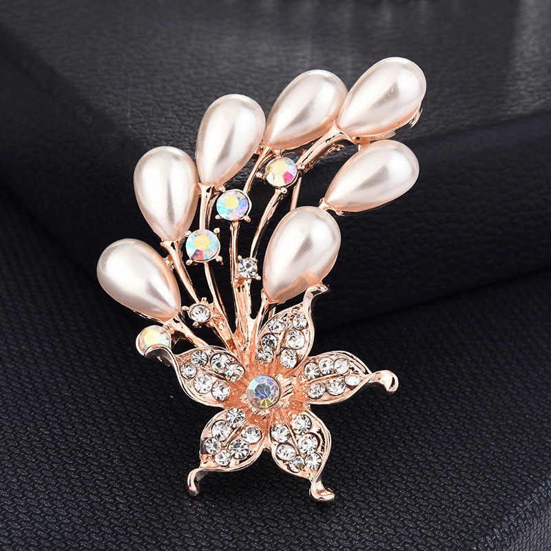 Fashion Alloy Brooch with Pearl and Rhinestones