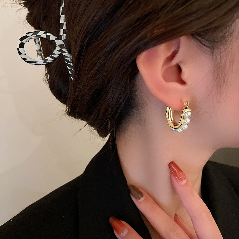 Vintage U-Shaped Pearl Earrings for Women (Unique Design)