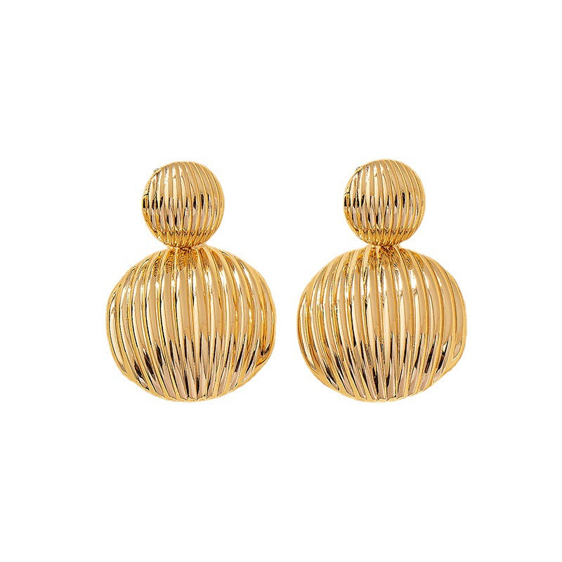 Stylish Hollow Heart Earrings for Women (Amazon Cross-border)