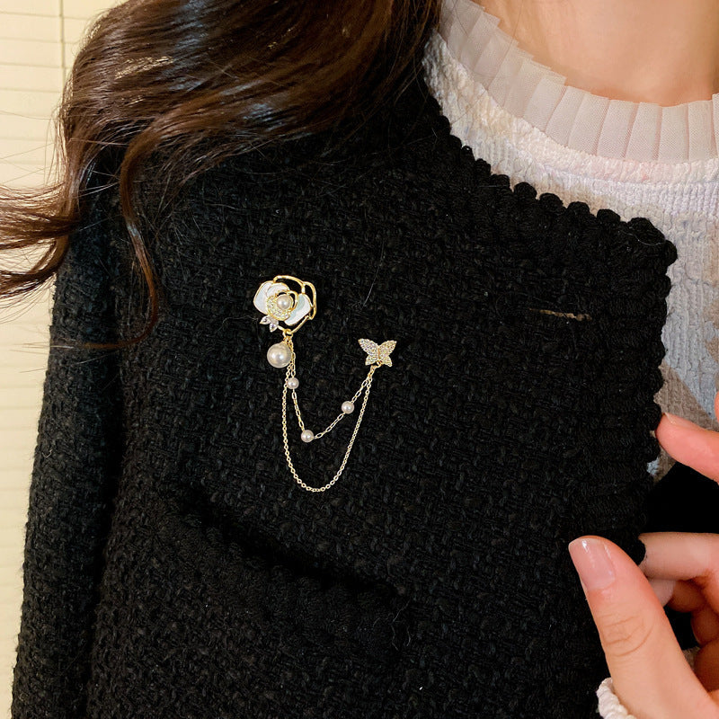 Pearl and Diamond Floral Brooch for Women’s Fashion