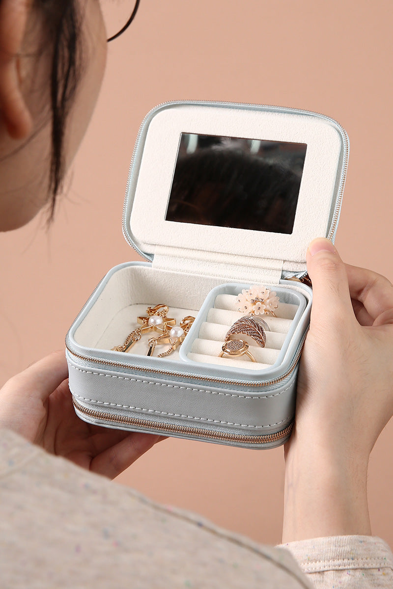 Portable Travel Jewelry Box for Earrings and Necklaces