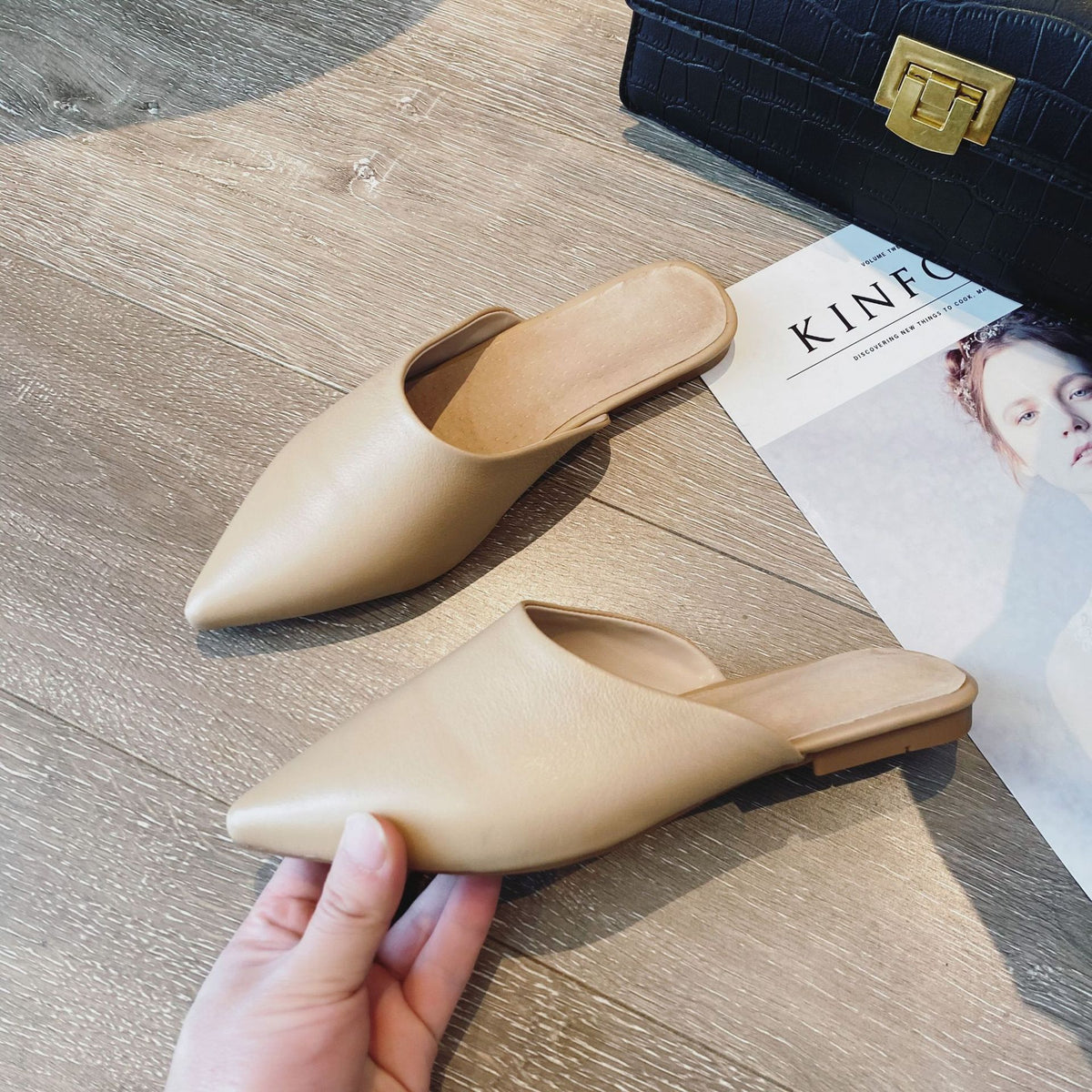 Baotou Women’s Flat Pointed Toe Lazy Sandals