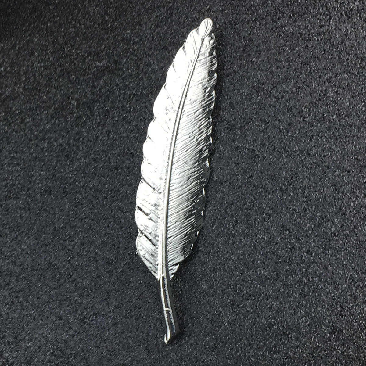 Men's Gold Metal Feather Brooch - Fashion Accessory