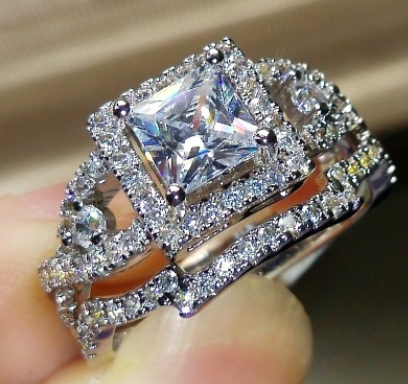 Fashion Square Zirconia Cross-Set Couple Rings