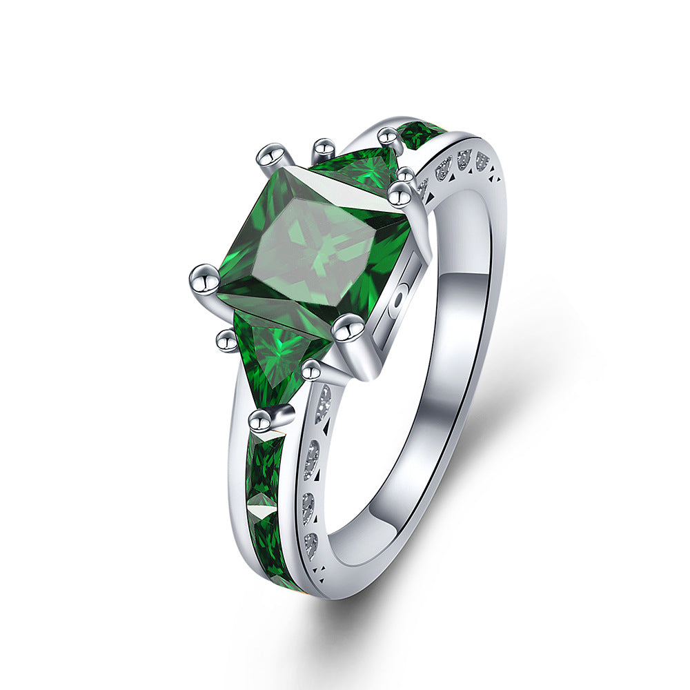 Creative Women’s Ring with Emerald Zirconia Gemstone
